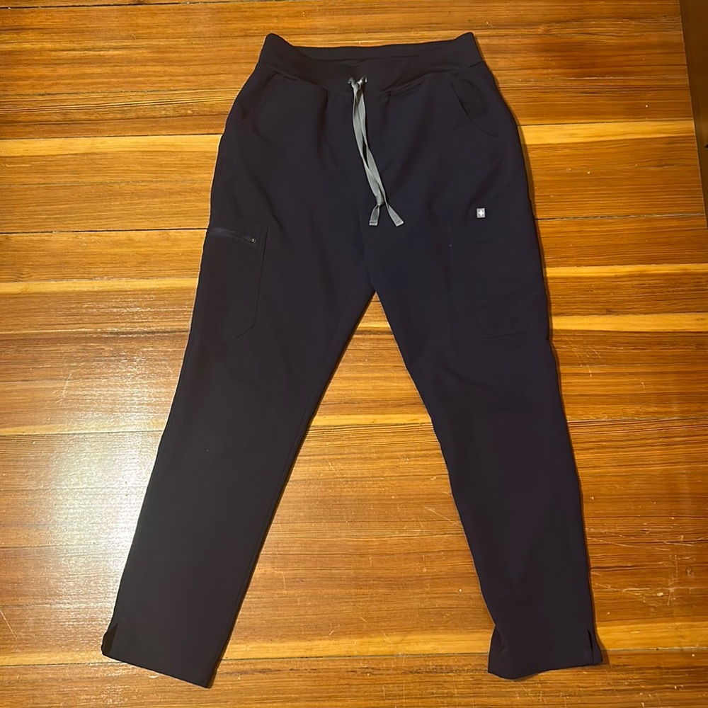 FIGS navy YOLA high waisted Medium